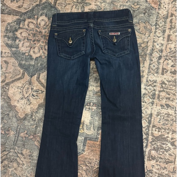 Perfect Hudson jeans size 27 length is 30” laying flat waist is 15” - Picture 4 of 6